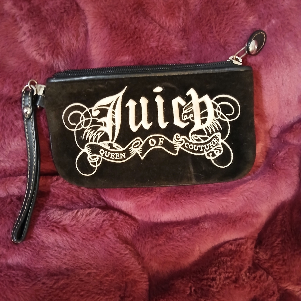 Vintage Y2K Juicy Couture Queen of Couture Velour Wristlet Wallet Wallet.